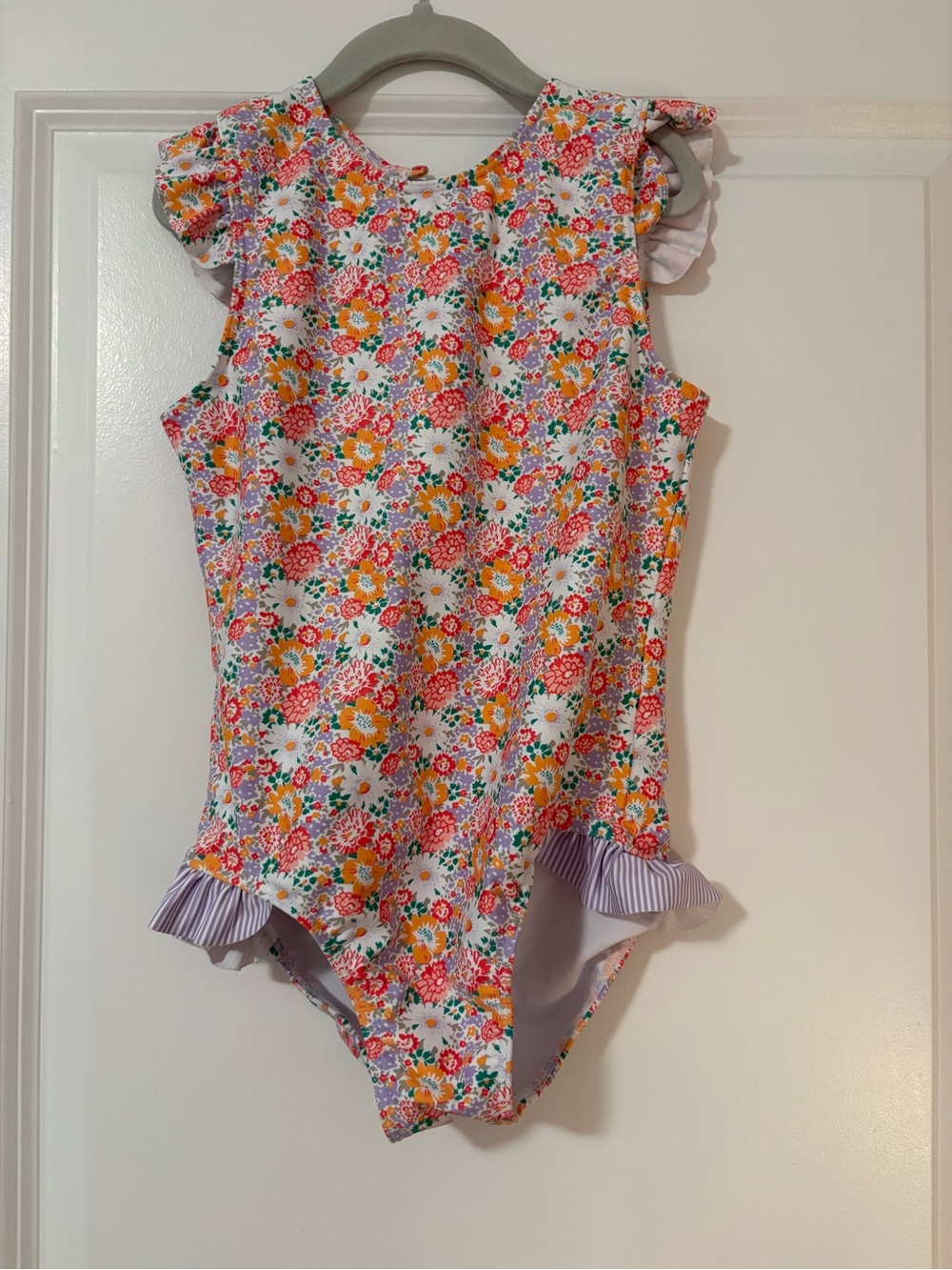 Minnow | Girls' Floral Ruffle One-Piece Swimsuit - White with Multicolor Flowers